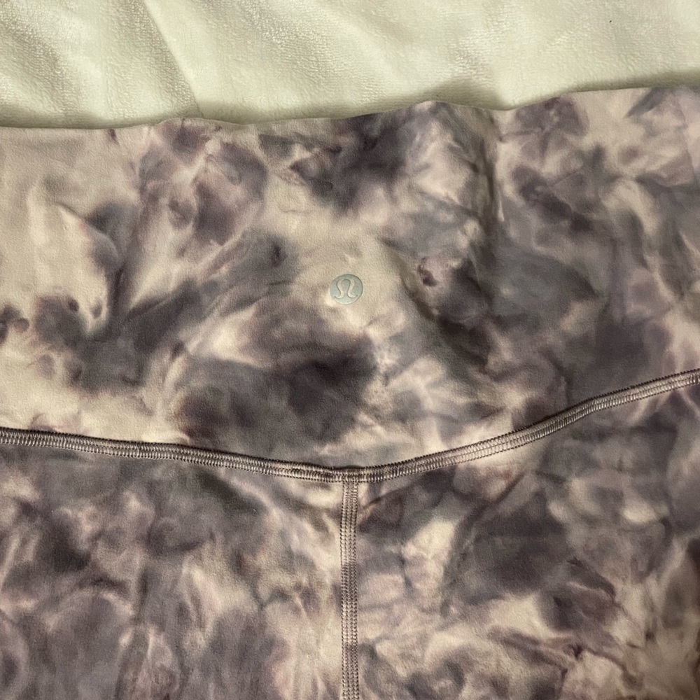 Lululemon Align Leggings 25” lavender diamond tie dye